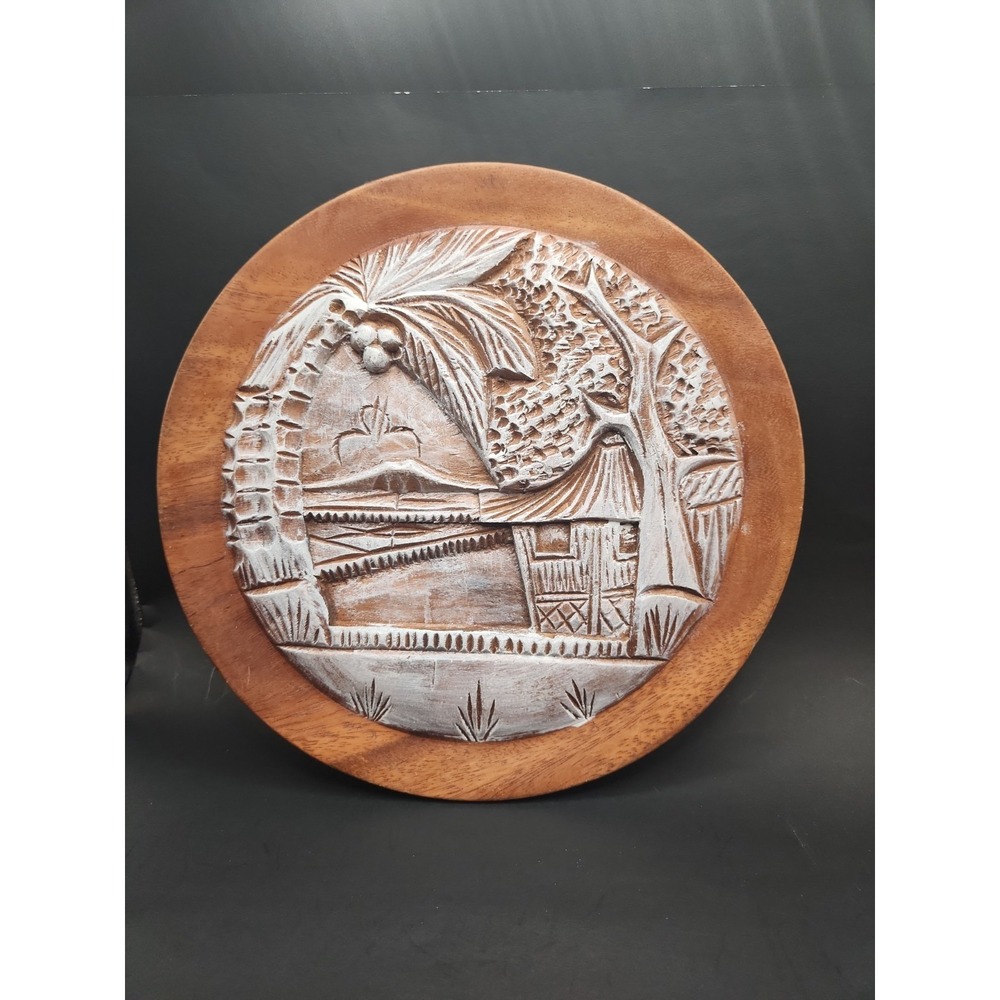 VTG 3D hand Carved Monkey Pod Wood Decorative Plate Hawaiian Tropical Scene 9.5"